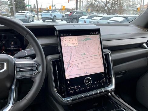 Used 2025 GMC Yukon Elevation image 5