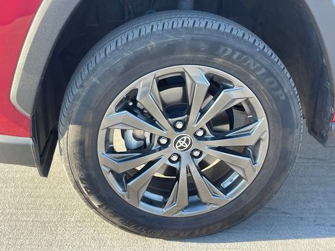 Used 2023 Toyota RAV4 XLE Premium AWD/4WD image 6