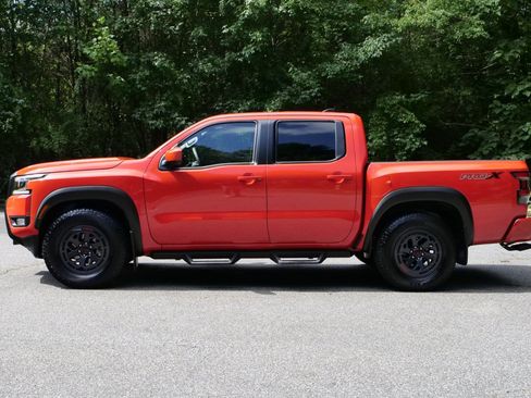 Used 2025 Nissan Frontier Pro-X RWD image 45