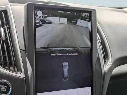 Used 2024 Ford Edge SEL image 21