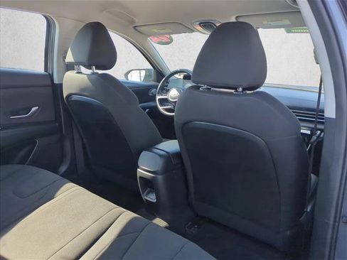 Used 2024 Hyundai Elantra SEL image 20