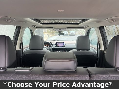 Used 2023 Nissan Rogue SV w/ SV Premium Package image 15