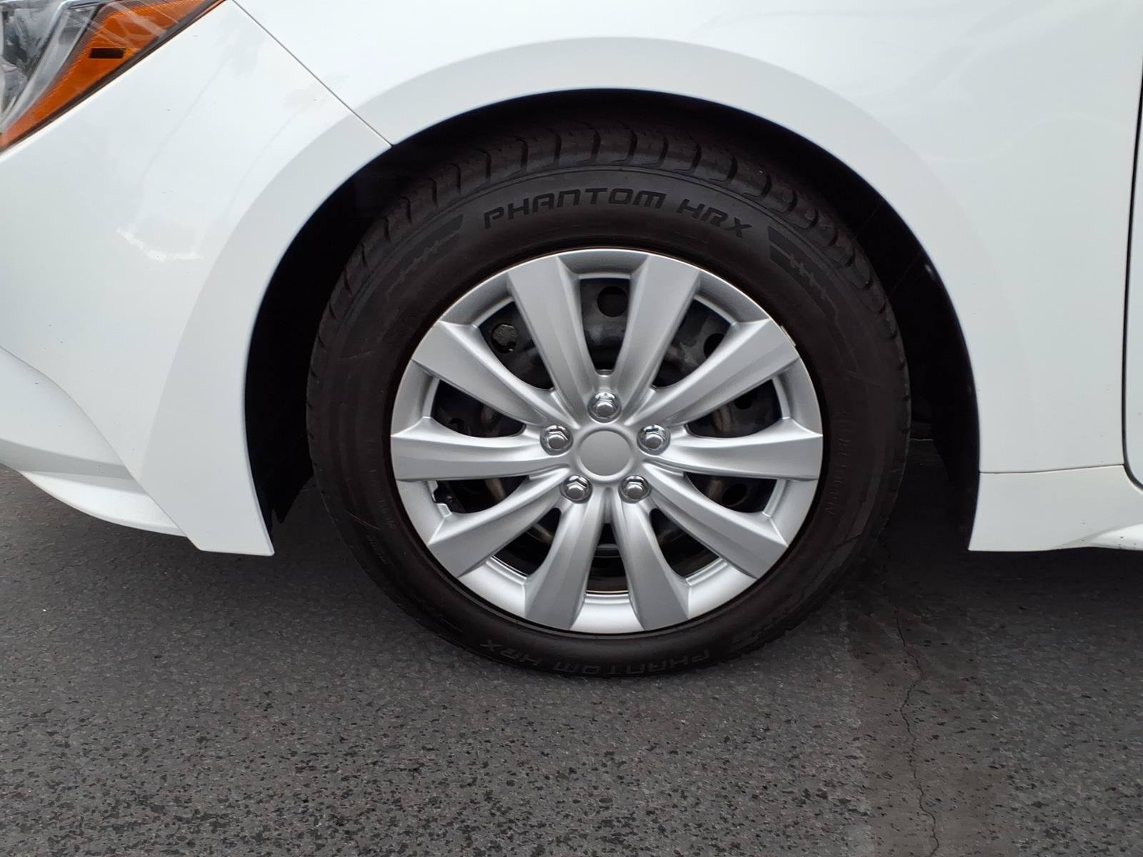 Used 2024 Toyota Corolla LE FWD image 9