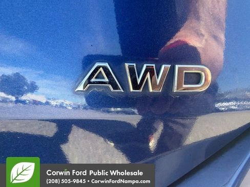 Used 2017 Nissan Rogue S AWD/4WD image 9