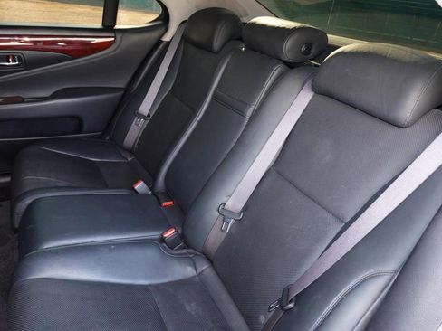 Used 2007 Lexus LS 460 L image 20