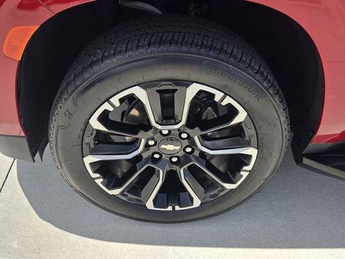 Certified 2024 Chevrolet Tahoe Premier AWD/4WD image 9