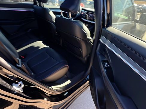 Used 2024 Jeep Wagoneer Launch Edition image 21