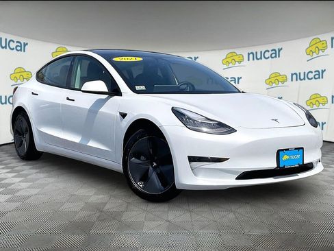 Used 2021 Tesla Model 3 Standard Range Plus RWD image 1