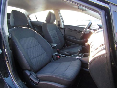 Used 2017 Kia Forte LX w/ LX Popular Package image 24