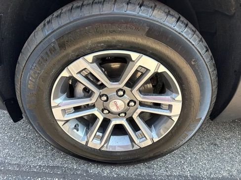 New 2027 GMC Terrain Elevation AWD/4WD image 4