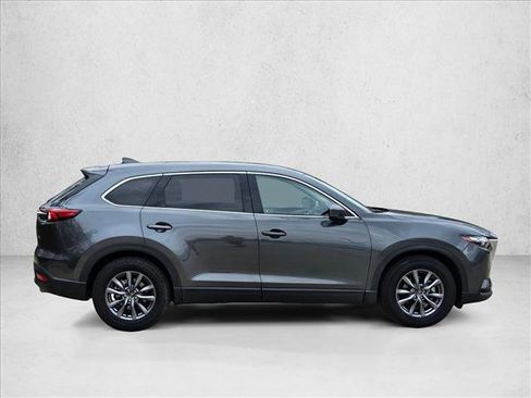 Used 2022 MAZDA CX-9 Touring w/ Touring Premium Package image 4