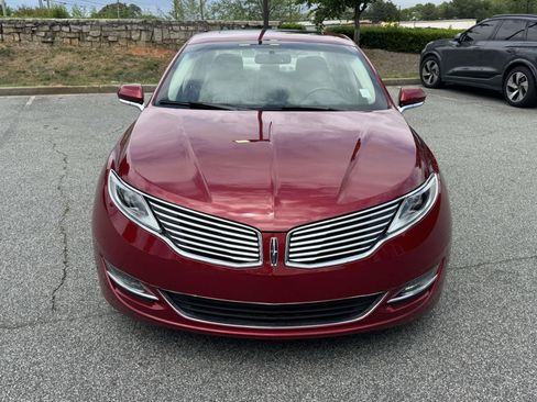 Used 2013 Lincoln MKZ Hybrid FWD image 2