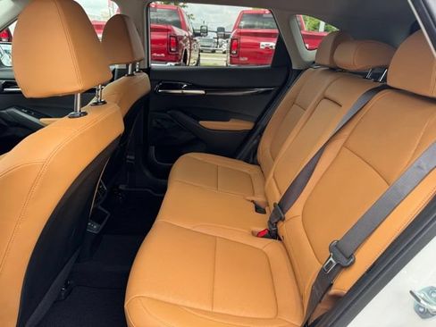 Used 2026 Kia Seltos EX w/ EX Sunroof Package AWD/4WD image 12