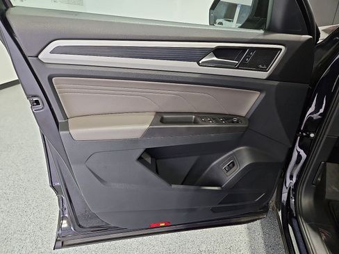 Certified 2022 Volkswagen Atlas SEL Premium AWD/4WD image 15
