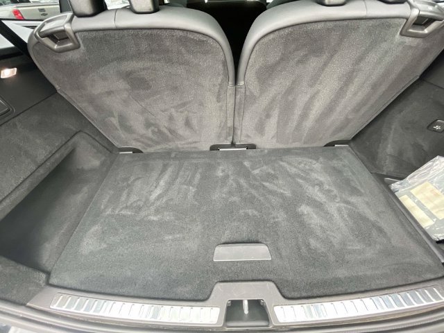 Certified 2025 Volvo XC90 B5 Plus AWD/4WD image 14