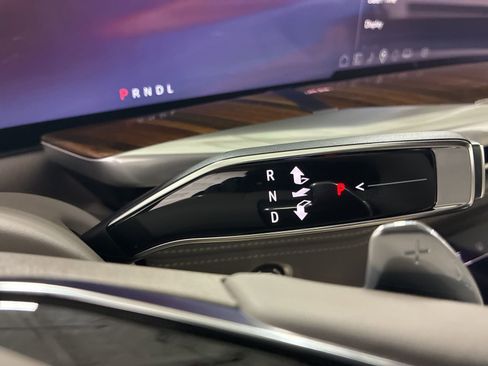 Used 2025 Cadillac Escalade Sport Platinum w/ LPO, ONYX Package image 14