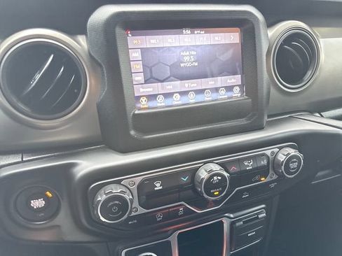 Used 2023 Jeep Wrangler Unlimited Sport AWD/4WD image 17