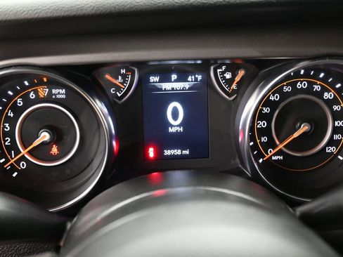 Used 2021 Jeep Wrangler Unlimited Sport image 21