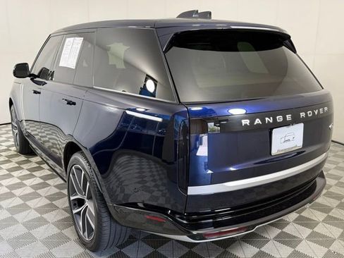 Used 2023 Land Rover Range Rover Autobiography AWD/4WD image 4