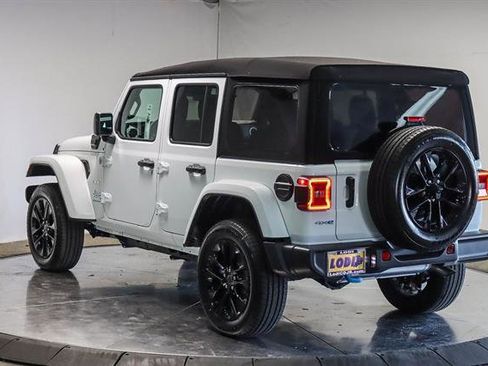 New 2024 Jeep Wrangler Unlimited Sahara image 32