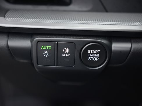 Certified 2025 Porsche 911 Carrera T image 16