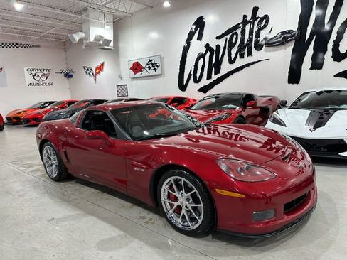 Used 2010 Chevrolet Corvette Z06 w/ Preferred Equipment Group RWD image 19