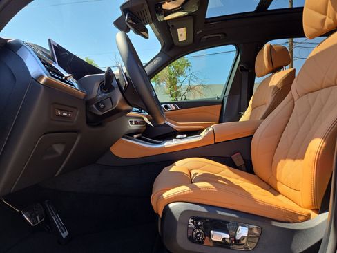 Certified 2026 BMW X5 xDrive40i w/ M Sport Package image 16