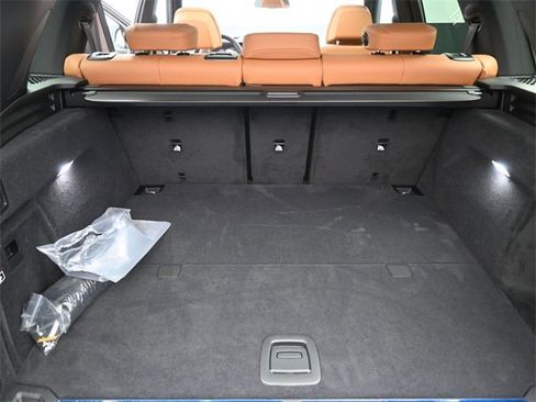 New 2026 BMW X5 xDrive50e w/ Climate Comfort Package image 16