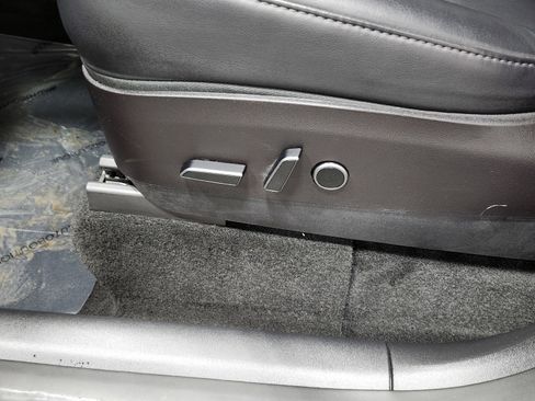 Used 2023 Tesla Model Y Long Range image 25