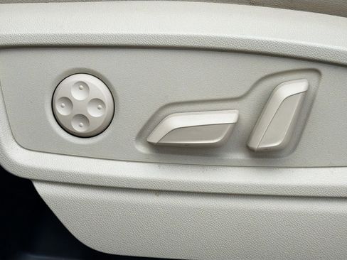 Used 2025 Audi Q5 2.0T Premium Plus image 25