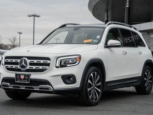 Certified 2023 Mercedes-Benz GLB 250 4MATIC image 3