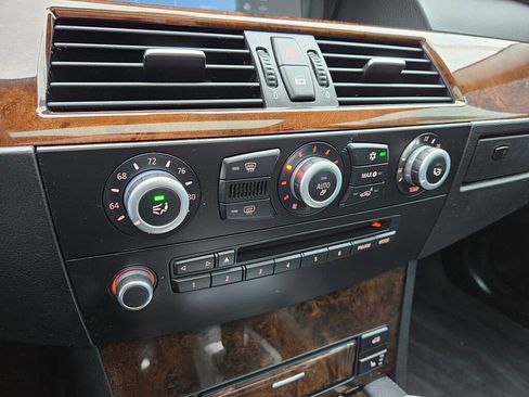 Used 2010 BMW 528i xDrive Sedan w/ Premium Pkg image 20