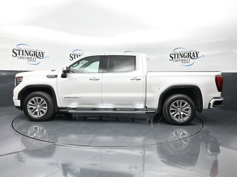 Used 2022 GMC Sierra 1500 Denali AWD/4WD image 4