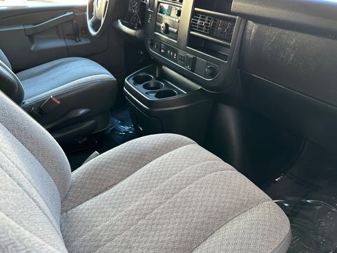 Used 2019 Chevrolet Express 3500 LT w/ LT Preferred Equipment Group image 20