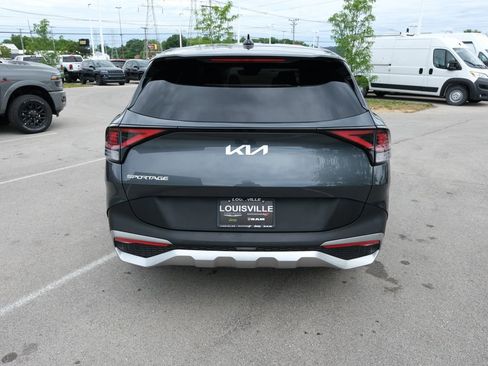 Used 2024 Kia Sportage EX FWD image 8