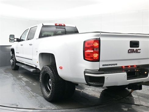 Used 2018 GMC Sierra 3500 Denali w/ Duramax Plus Package image 8