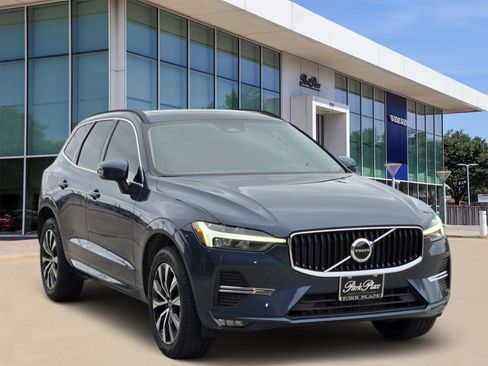 Used 2023 Volvo XC60 B5 Core w/ Climate Package image 2
