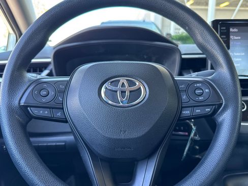 Used 2022 Toyota Corolla LE image 21