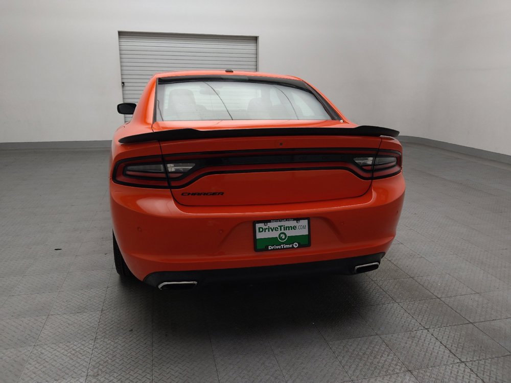 Used 2021 Dodge Charger SXT w/ Blacktop Package RWD image 6
