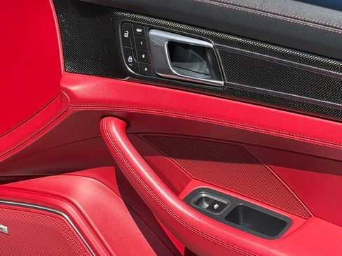 Used 2023 Porsche Panamera 4S w/ Premium Package image 38