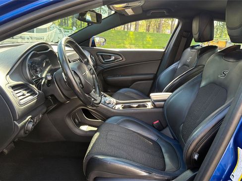 Used 2016 Chrysler 200 S AWD/4WD image 10