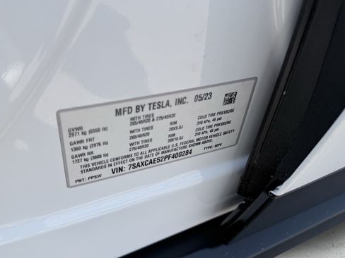 Used 2023 Tesla Model X AWD/4WD image 35