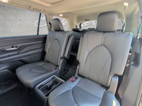 Used 2026 Toyota Grand Highlander Limited image 22