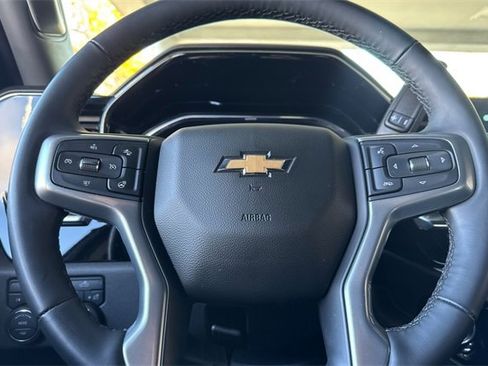 Used 2025 Chevrolet Silverado 1500 LT image 23