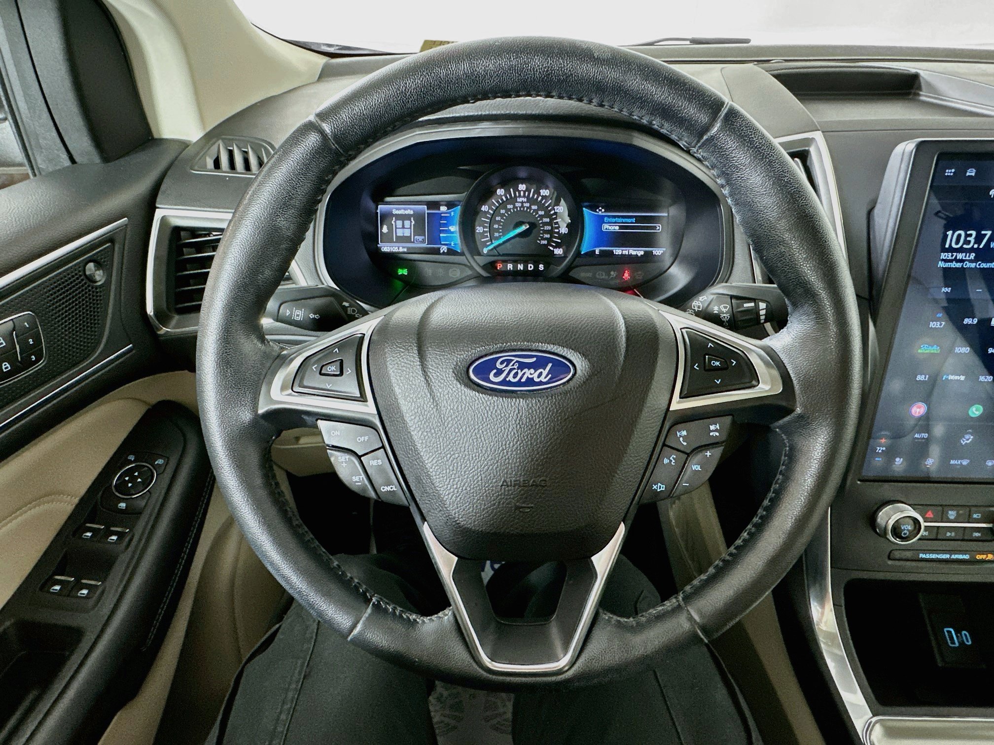 Used 2022 Ford Edge Titanium AWD/4WD image 11