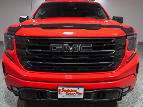 Used 2023 GMC Sierra 1500 Elevation image 5