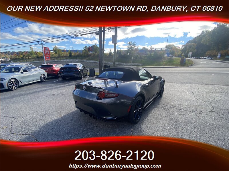 Used 2021 MAZDA MX-5 Miata Club RWD image 5
