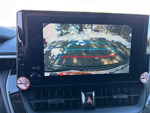 Used 2023 Toyota Corolla LE image 17