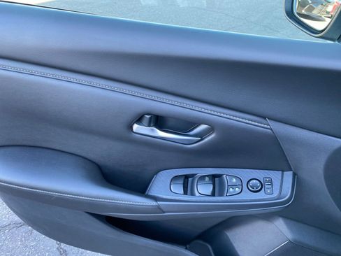 Used 2024 Nissan Sentra SV image 18