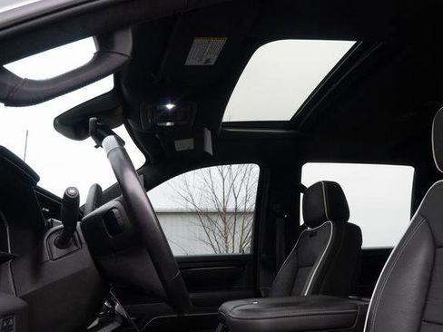 Used 2025 GMC Sierra 2500 AT4X image 27